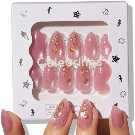Celebritytips Pose By the Beach Chair Press On Nails
