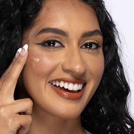 billion-dollar-brows-gold-infused-illuminator-5