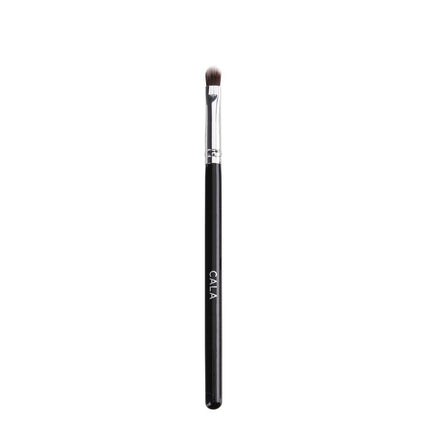 cala-tapered-eyeshadow-brush-1