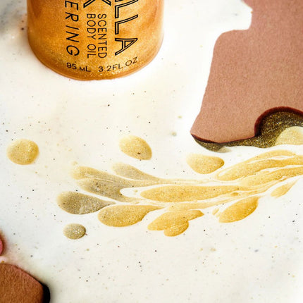 ellis-brooklyn-vanilla-milk-shimmering-scented-body-oil-4