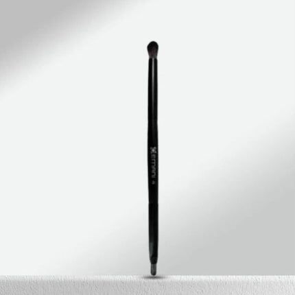 emani-cosmetics-duo-eye-lip-brush-1