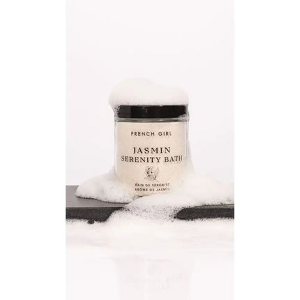 french-girl-jasmin-coconut-milk-serenity-bath-3