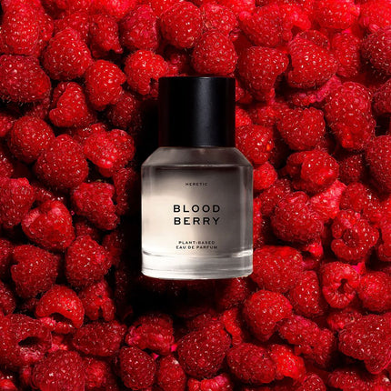 heretic-parfum-blood-berry-2