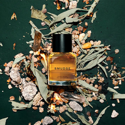 heretic-parfum-smudge-3
