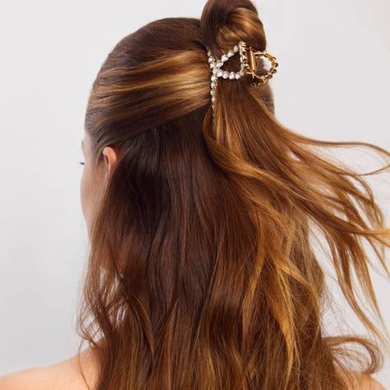 kitsch-gold-metal-rhinestone-loop-claw-clip-4