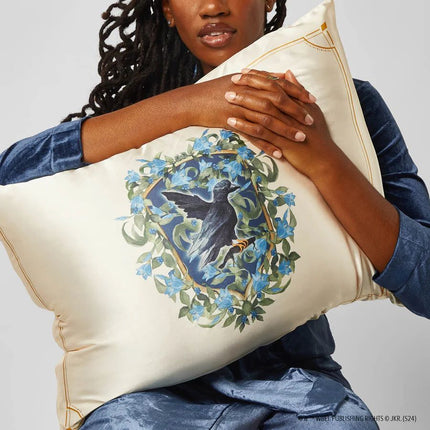 kitsch-kitsch-x-harry-potter-satin-pillowcase-in-ravenclaw-standard-5