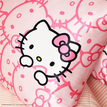 kitsch-kitsch-x-hello-kitty-satin-pillowcase-in-pink-hello-kitty-faces-king-4