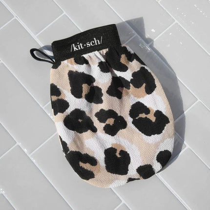 kitsch-leopard-exfoliating-glove-4