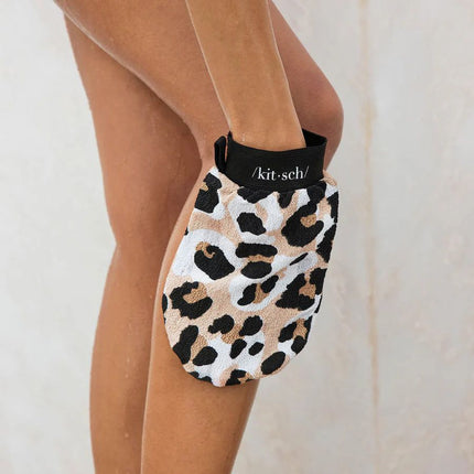 kitsch-leopard-exfoliating-glove-5