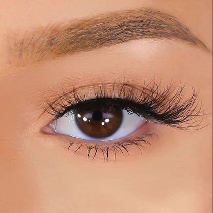 lurella-cosmetics-3d-mink-eyelashes-cardi-2