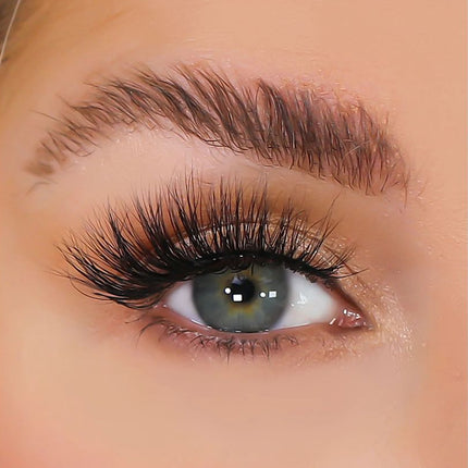 lurella-cosmetics-3d-mink-eyelashes-enough-2