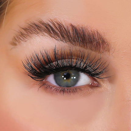 lurella-cosmetics-3d-mink-eyelashes-georgia-2
