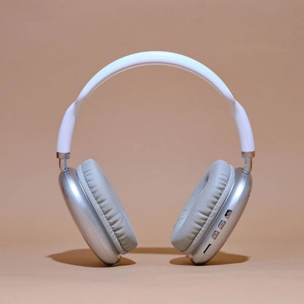 lurella-cosmetics-alex-headphones-3