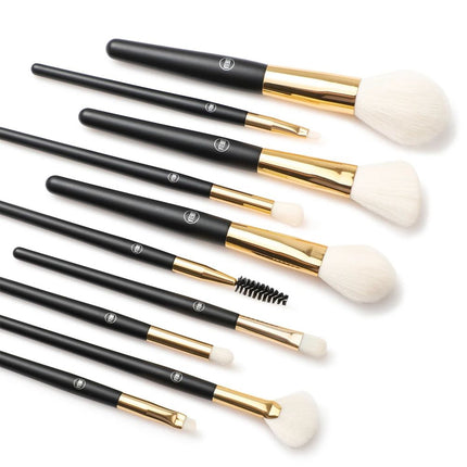 lurella-cosmetics-chic-artistry-kit-brush-set-1