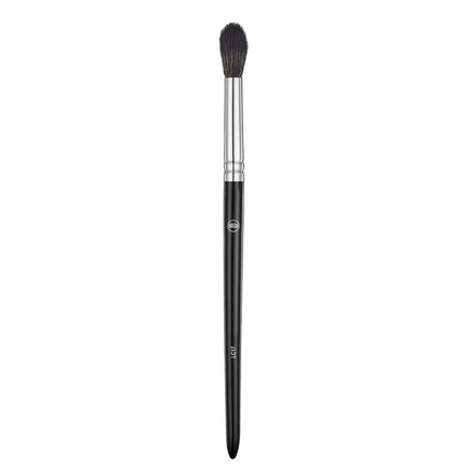 lurella-cosmetics-crease-blending-brush-lc17-1