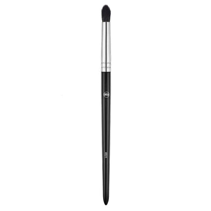 lurella-cosmetics-detailed-eyeshadow-crease-brush-lc22-1