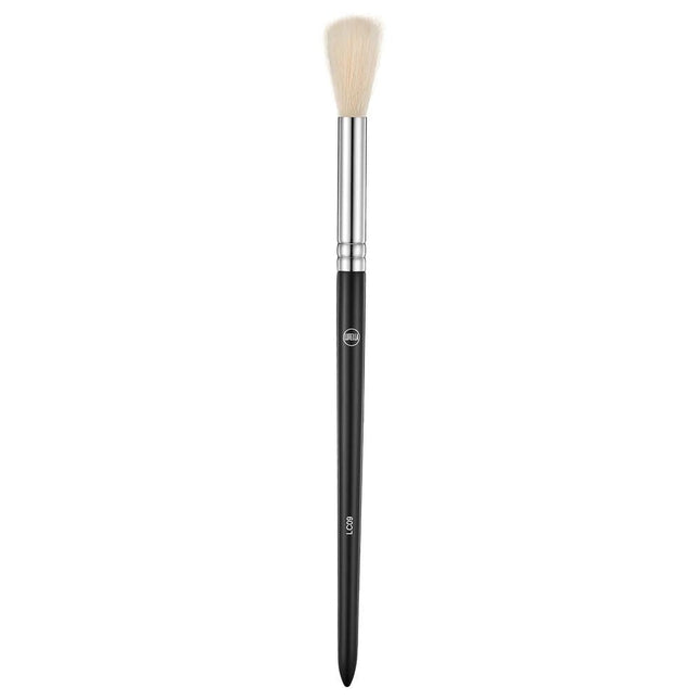 lurella-cosmetics-lavish-highlight-brush-lc09-1