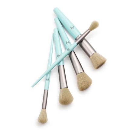 lurella-cosmetics-radiant-strokes-brush-set-3