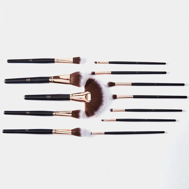 lurella-cosmetics-stay-glam-brush-set-1