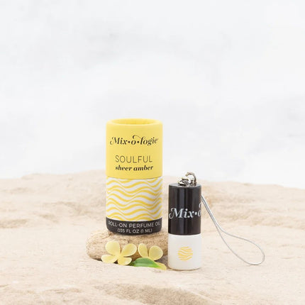 mixologie-soulful-sheer-amber-keychain-mini-rollerball-perfume-1-ml-2