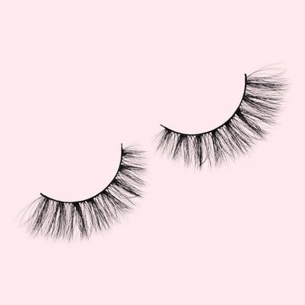 moira-3d-effect-bionic-vegan-faux-mink-lashes-017-lifestyle-1