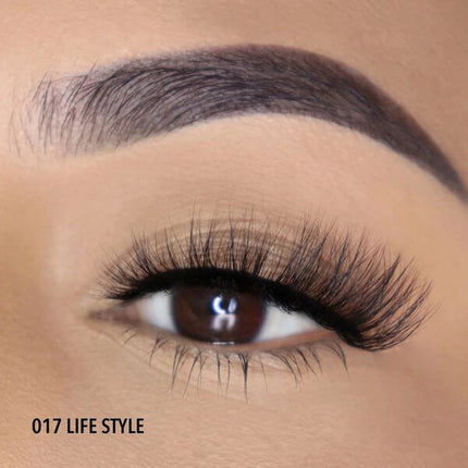 moira-3d-effect-bionic-vegan-faux-mink-lashes-017-lifestyle-2