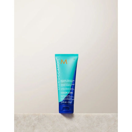 moroccanoil-blonde-perfecting-purple-shampoo-5