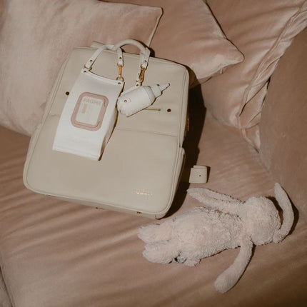 paume-the-voyager-wipes-case-2