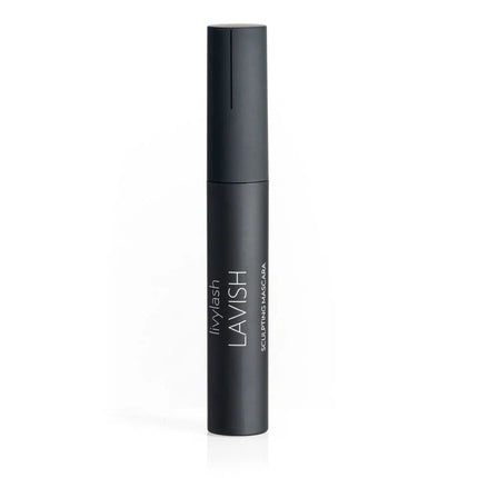 sarah-maxwell-beauty-lavish-sculpting-lightweight-mascara-1