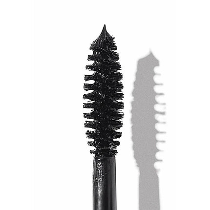 sarah-maxwell-beauty-lavish-sculpting-lightweight-mascara-3