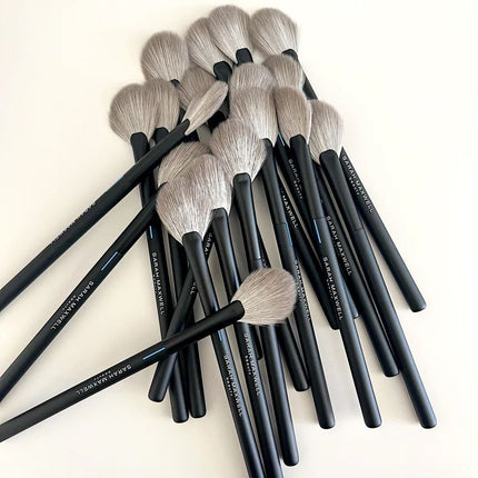 Sarah Maxwell Beauty The Launder Brush