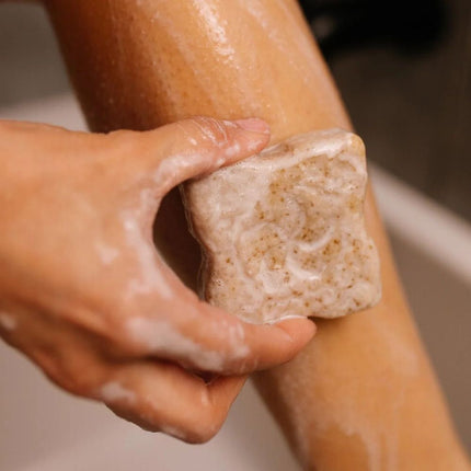 viori-beauty-coconut-sugar-scrub-bar-3